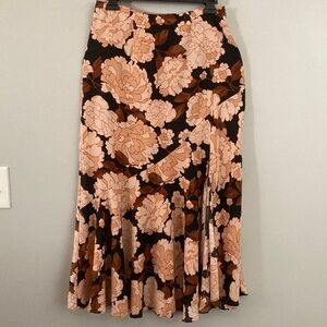 Who What Wear Slit Fit ‘n Flare Floral Skirt sz6